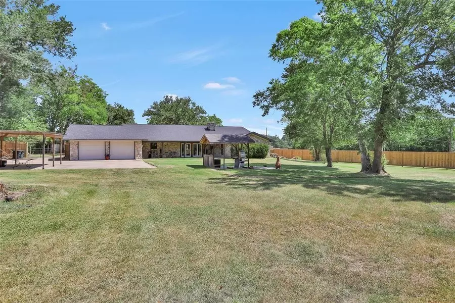 22985 Highway 105 HWY W, Montgomery, TX 77356