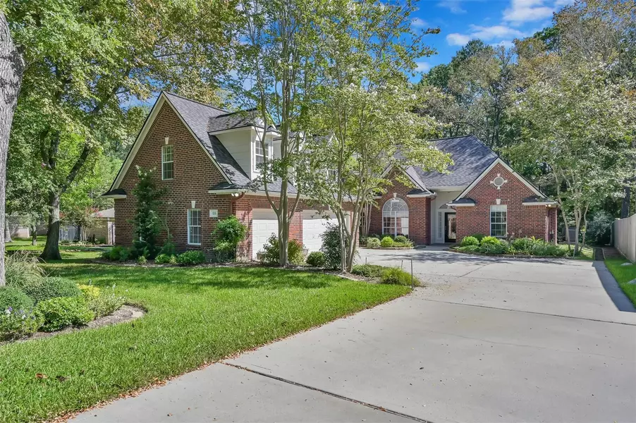 106 Lazy Springs DR, Montgomery, TX 77356