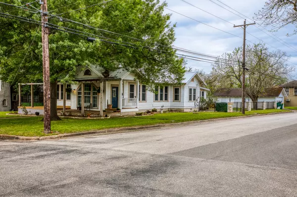 La Grange, TX 78945,248 E Pearl ST