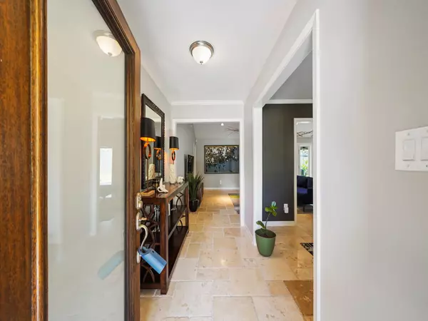 Houston, TX 77063,9314 Val Verde ST