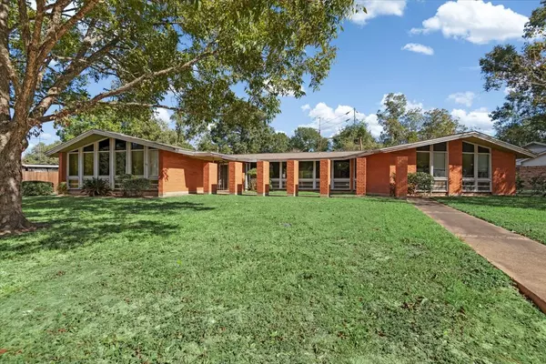 110 Elm ST, Prairie View, TX 77446