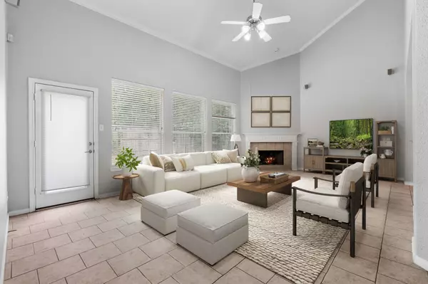 42 Ebony Oaks PL, The Woodlands, TX 77382