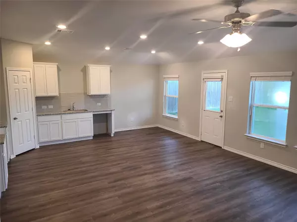 Texas City, TX 77590,1617 14th AVE N