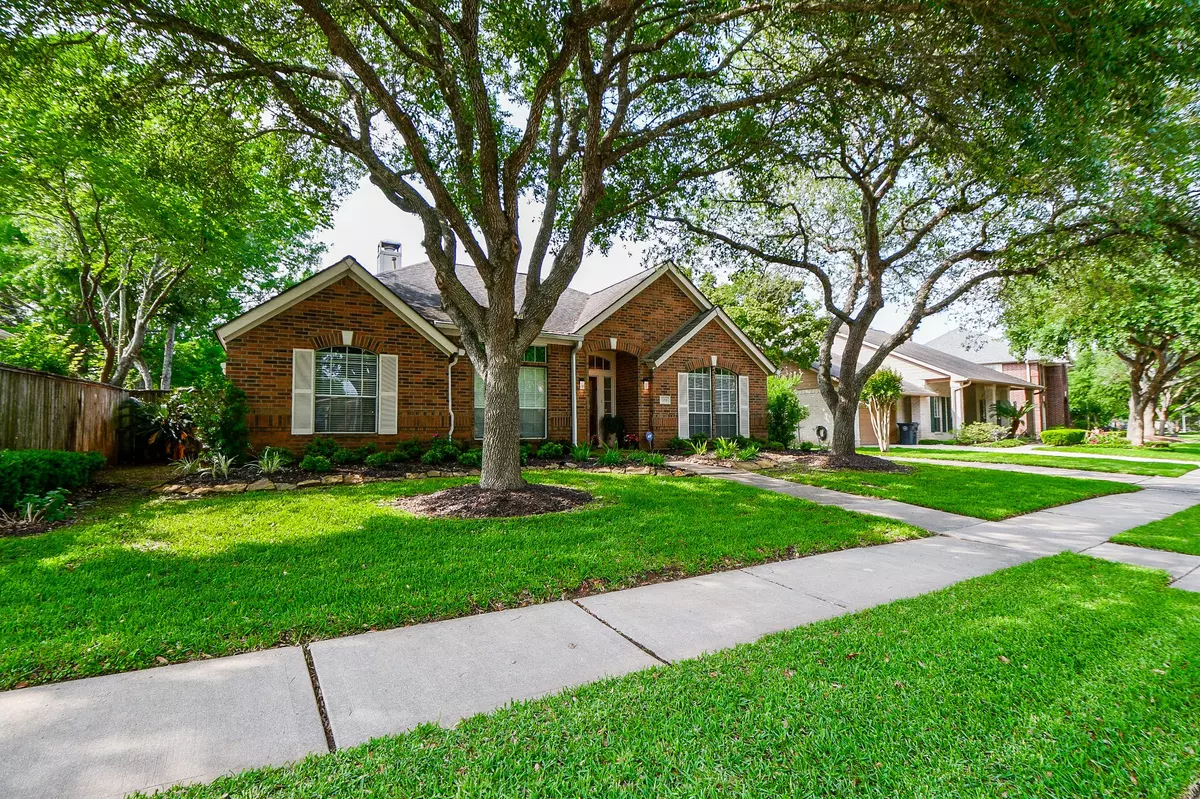 Sugar Land, TX 77479,1211 Magnolia Woods CT