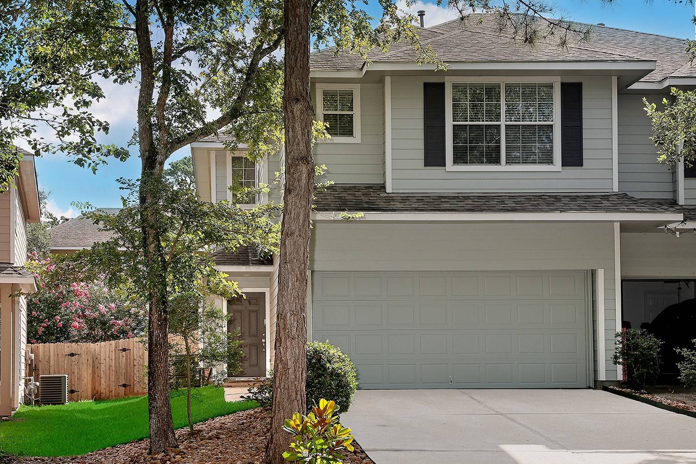 11 Scenic Brook CT, The Woodlands, TX 77382