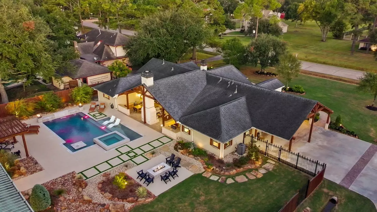 Friendswood, TX 77546,904 W Castlewood AVE