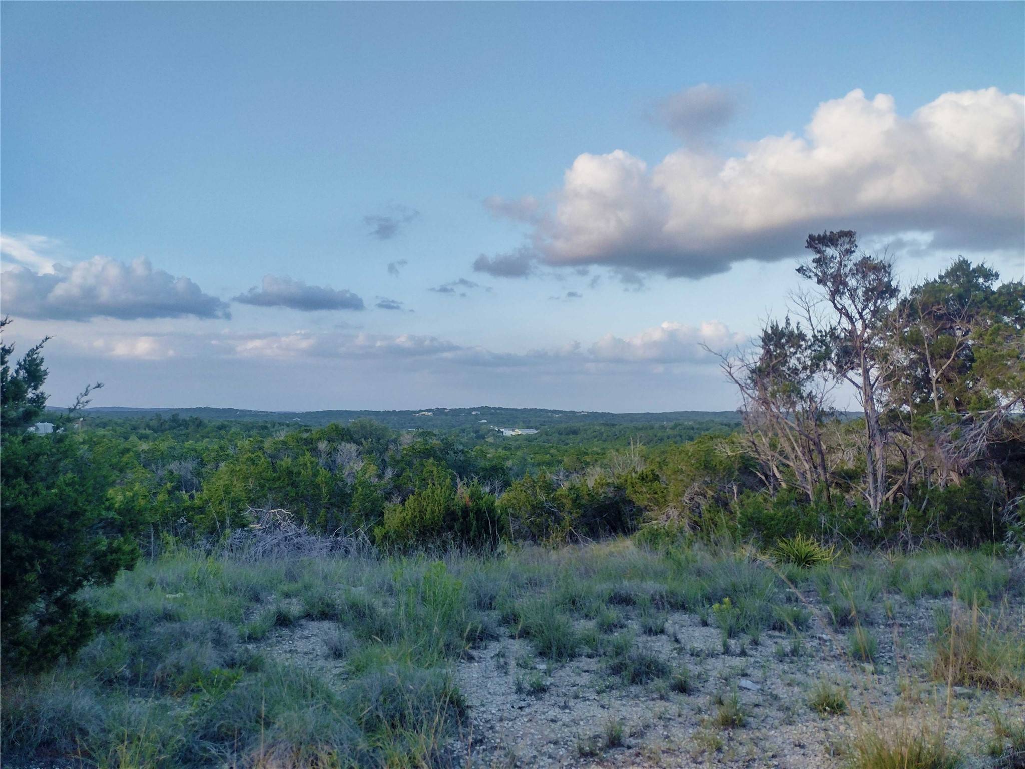 12621 Fitzhugh RD, Austin, TX 78736