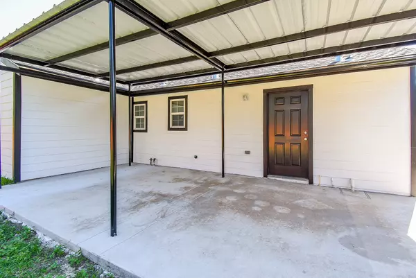 Houston, TX 77033,5433 Chennault RD