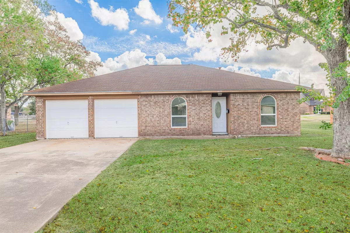 Rosenberg, TX 77471-4814,1615 Junker Street