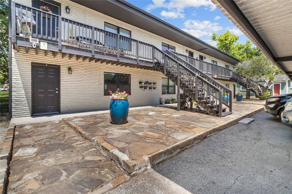 201 S Kansas AVE, League City, TX 77573