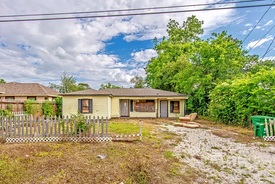 8022 Talton ST, Houston, TX 77028