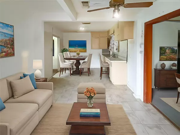 Houston, TX 77033,5234 Wilmington ST