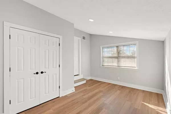 Rosenberg, TX 77471,915 Avenue E