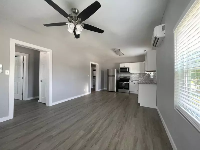 1701 40th ST, Galveston, TX 77550