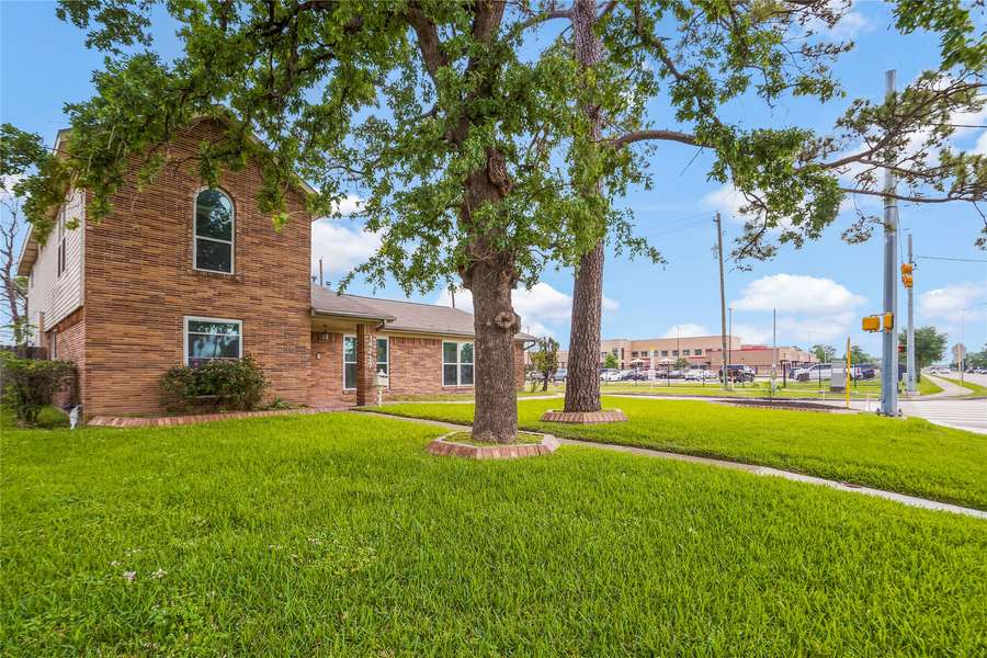 14227 Woodforest BLVD, Houston, TX 77015