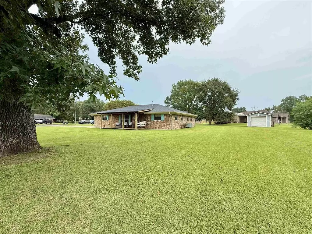 Bridge City, TX 77611,451 E Young DR