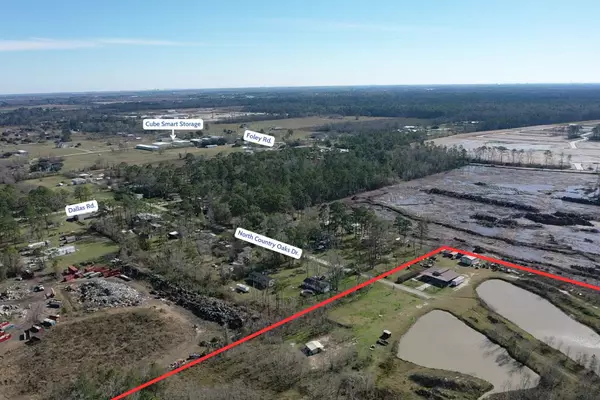 Crosby, TX 77532,1639 Country Oaks DR