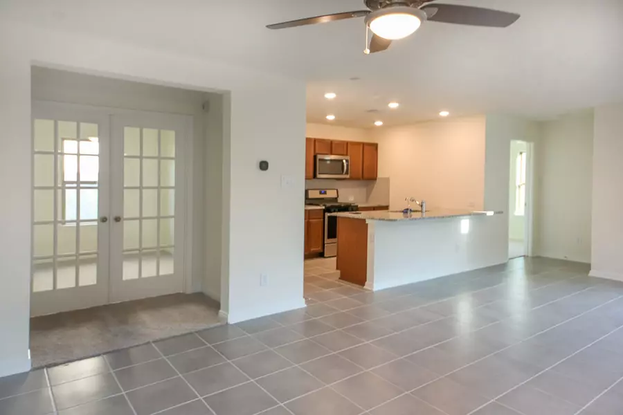 9407 Castillo, Magnolia, TX 77354