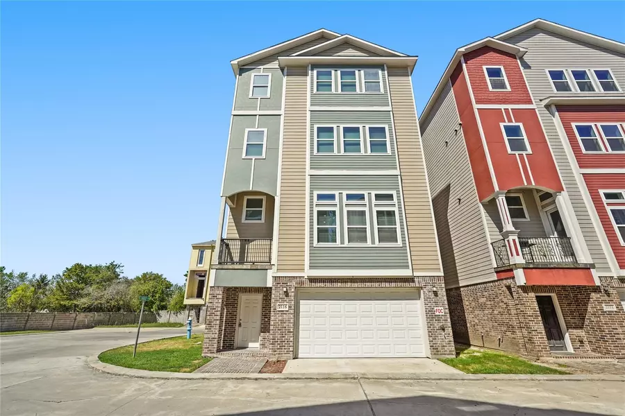 2116 Bidwell DR, Houston, TX 77018