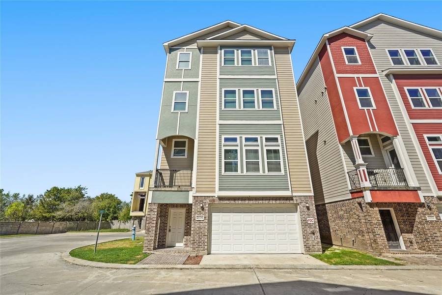 2116 Bidwell DR, Houston, TX 77018