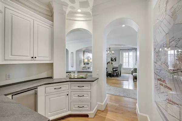 Houston, TX 77057,6206 Del Monte DR