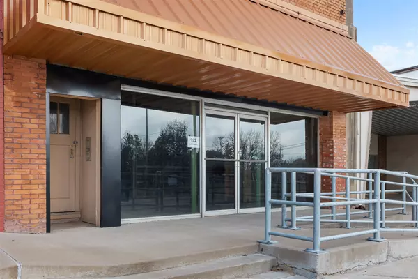 Buffalo, TX 75831,922 E Commerce ST