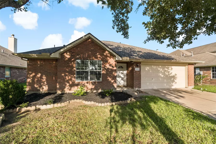 4111 Mustang RD, Pearland, TX 77584
