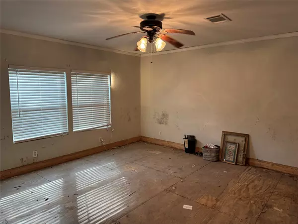 Splendora, TX 77372,1739 County Road 370