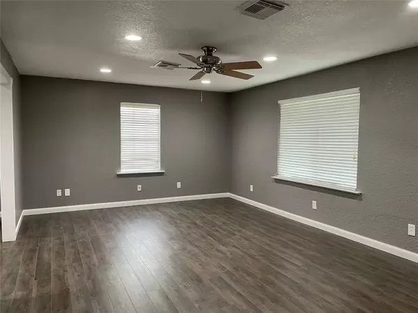 Richwood, TX 77531,143 Cedar ST