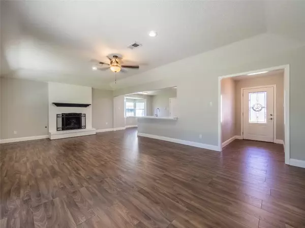 Baytown, TX 77521,807 Sunnybrook LN