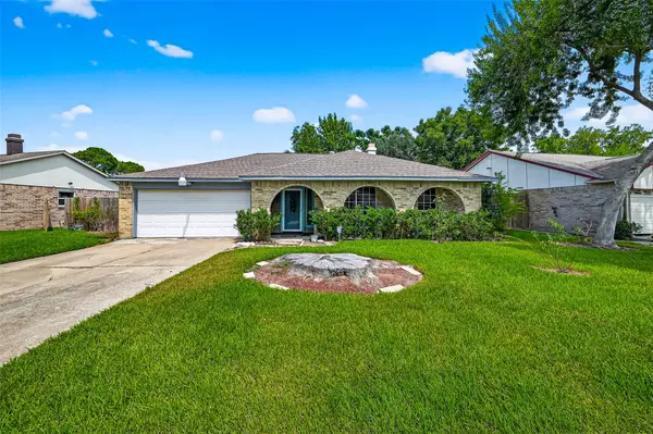 6822 Laughlin DR, Missouri City, TX 77489