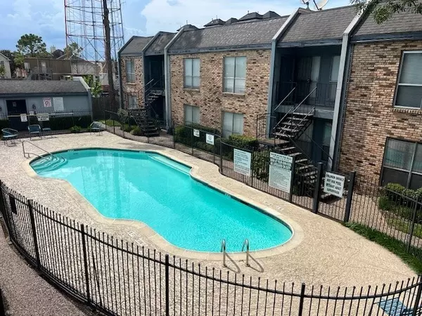 Houston, TX 77057,6202 Skyline DR #22