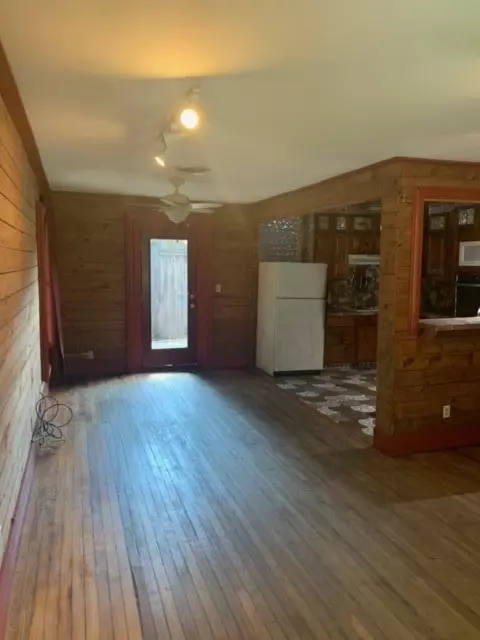 Huntsville, TX 77320,1021 Oak DR