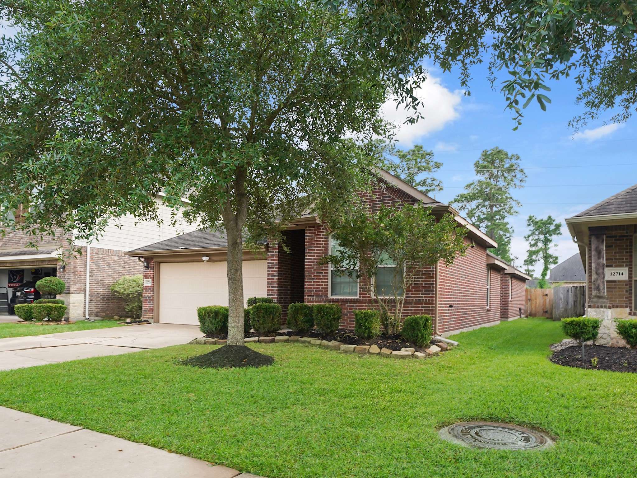 12718 Madison Boulder LN, Humble, TX 77346