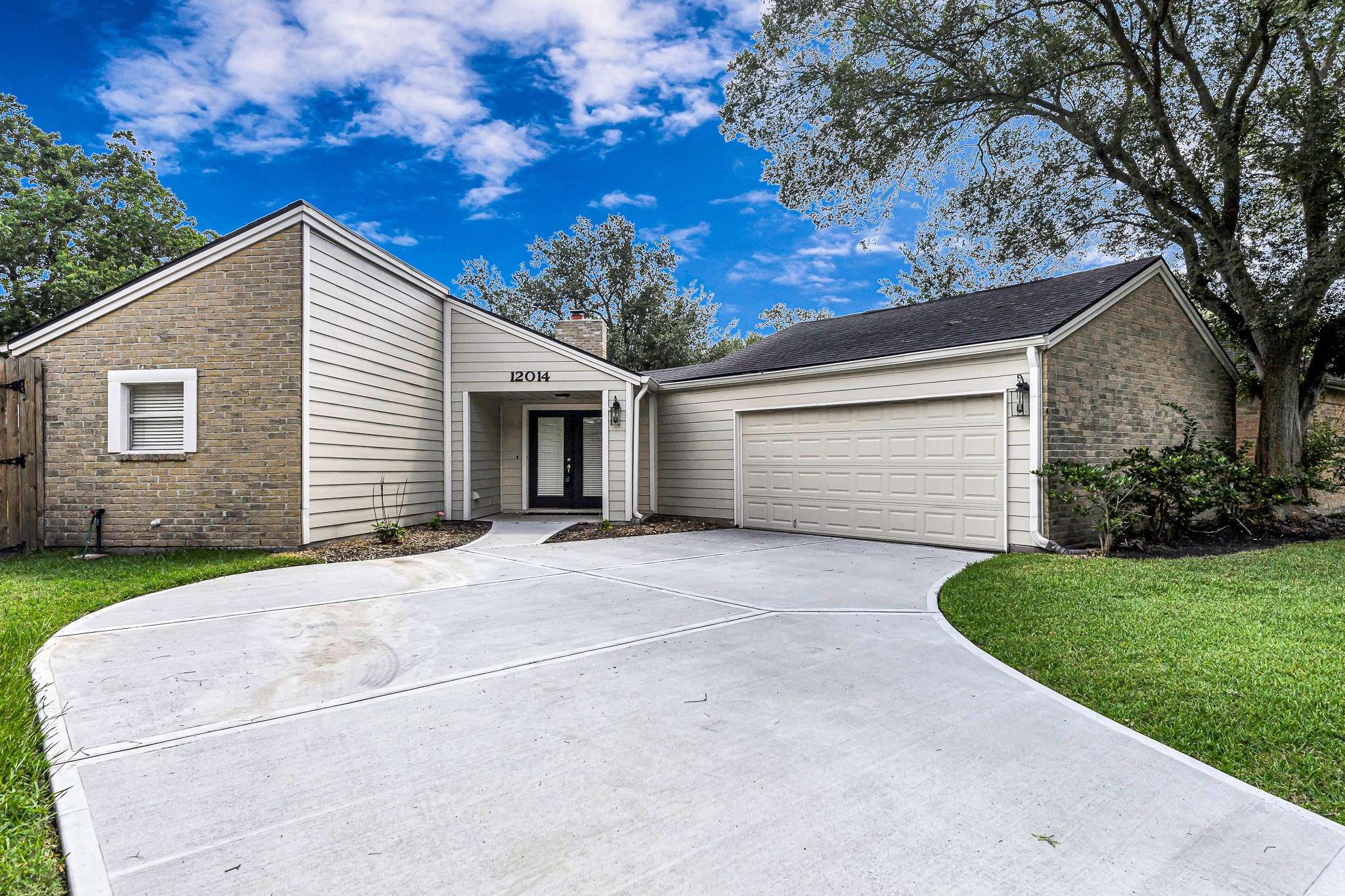12014 Briar Forest DR, Houston, TX 77077