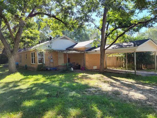 Woodville, TX 75979,104 N Pecan ST