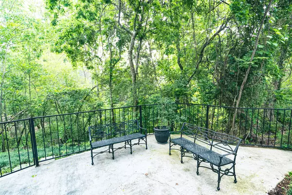 Houston, TX 77063,2238 S Piney Point RD #209