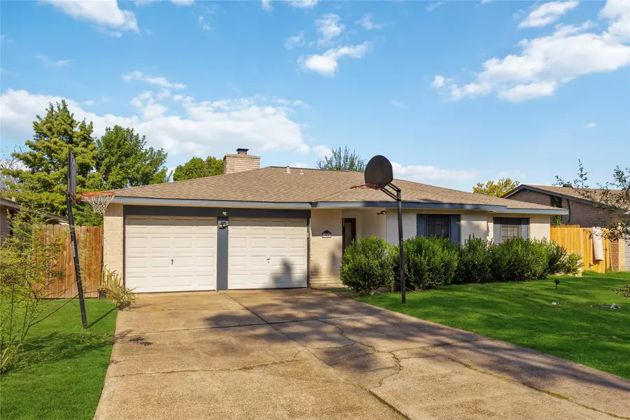 17003 Tibet RD, Friendswood, TX 77546