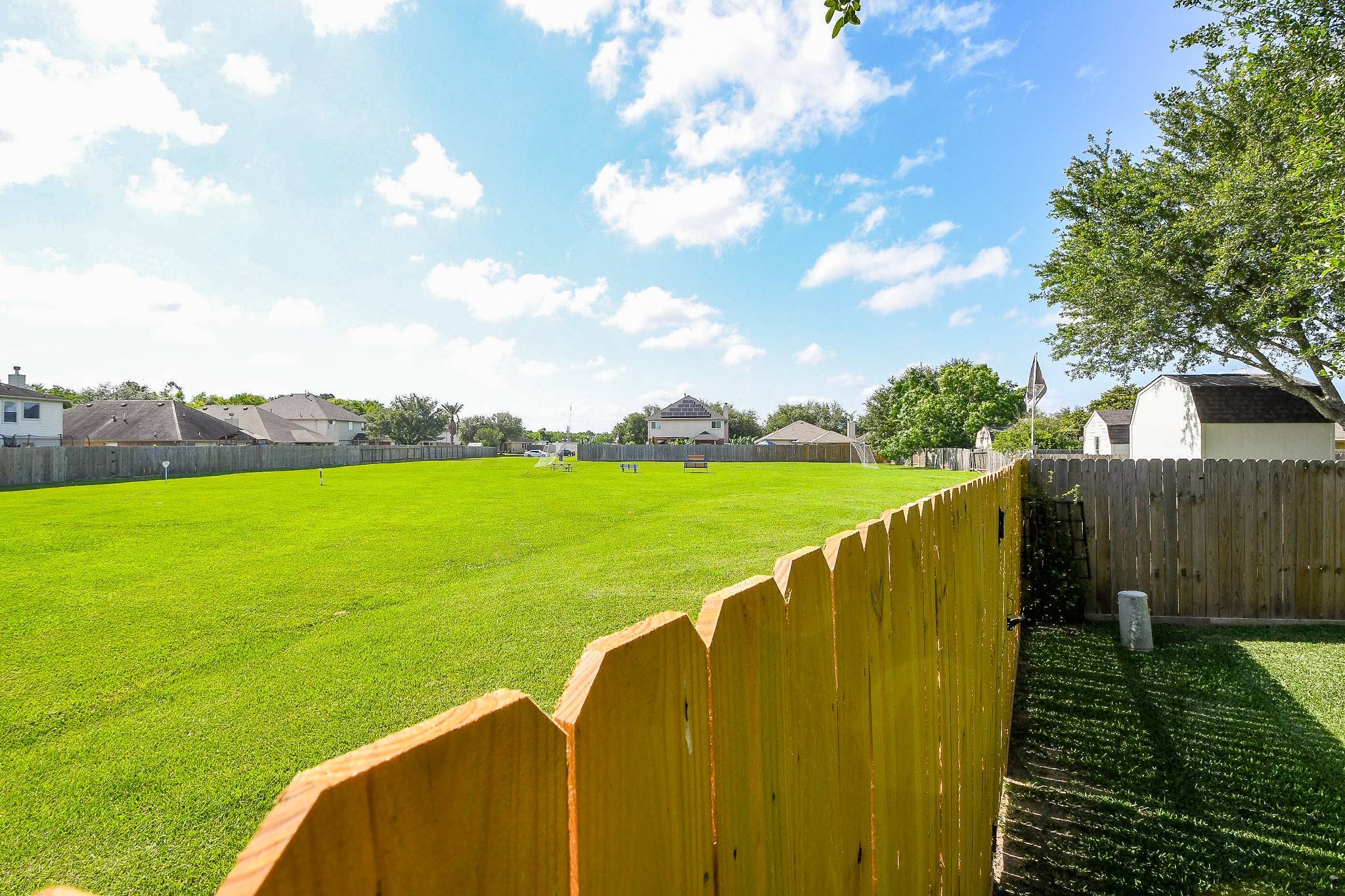 Dickinson, TX 77539,4030 Bentwood CIR
