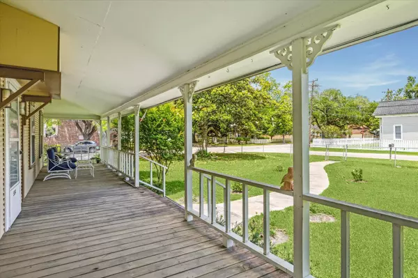 Alvin, TX 77511,504 S South Jackson ST