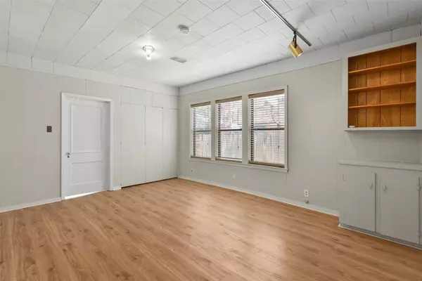 Houston, TX 77006,1315 Peden ST