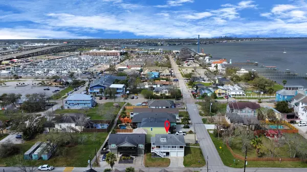 Kemah, TX 77565,710 Kipp AVE