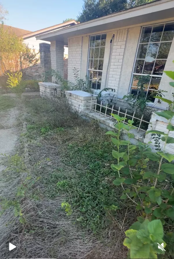 Houston, TX 77040,7707 Lumber Jack DR