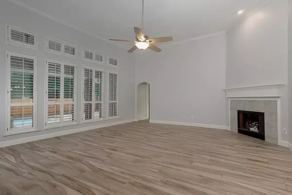 The Woodlands, TX 77382,203 S Brooksedge CIR