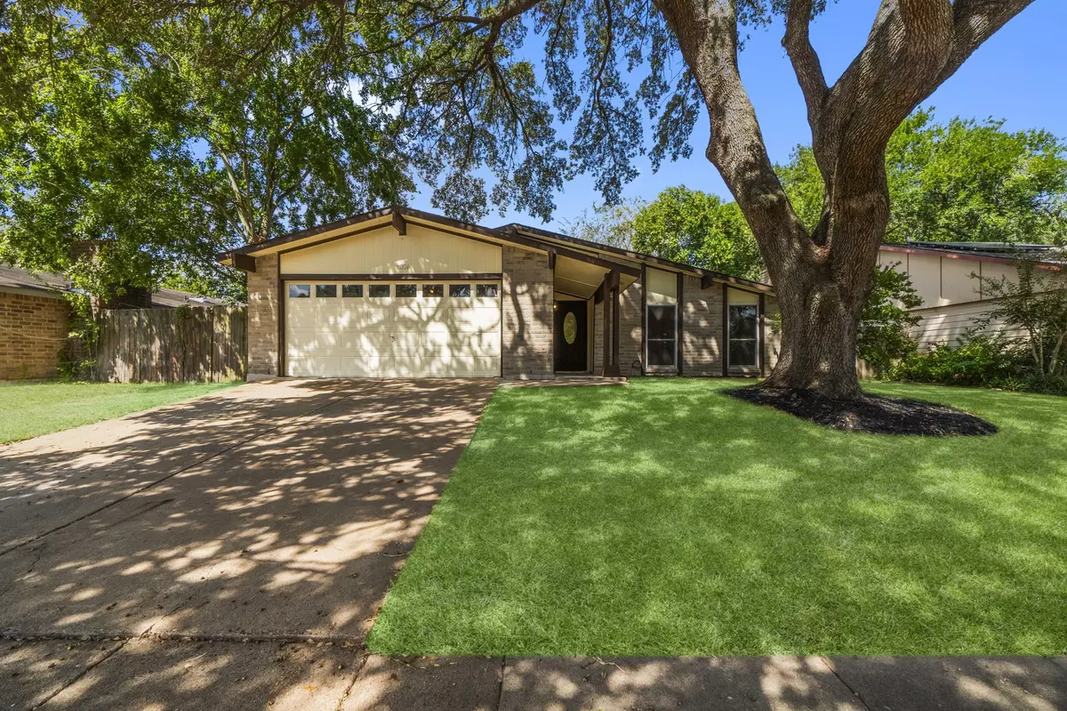 Houston, TX 77083,15526 Camino Del Sol DR