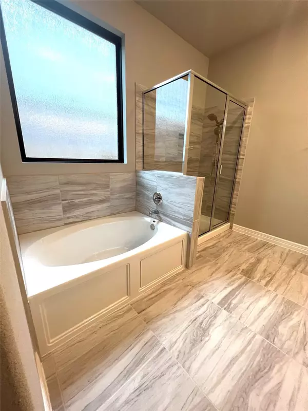 Katy, TX 77494,24239 Maple Summit Lane
