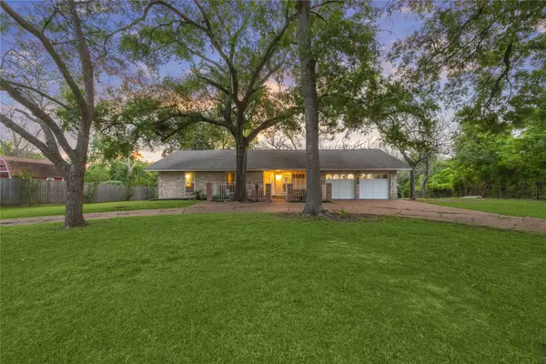 Houston, TX 77017,8555 Chalcos DR