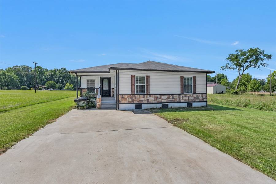 1107 Cypress ST, Diboll, TX 75941
