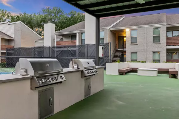 Houston, TX 77042,10751 Meadowglen LN #Kate