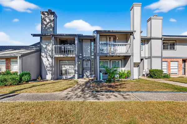 5813 Village Forest CT, Houston, TX 77092